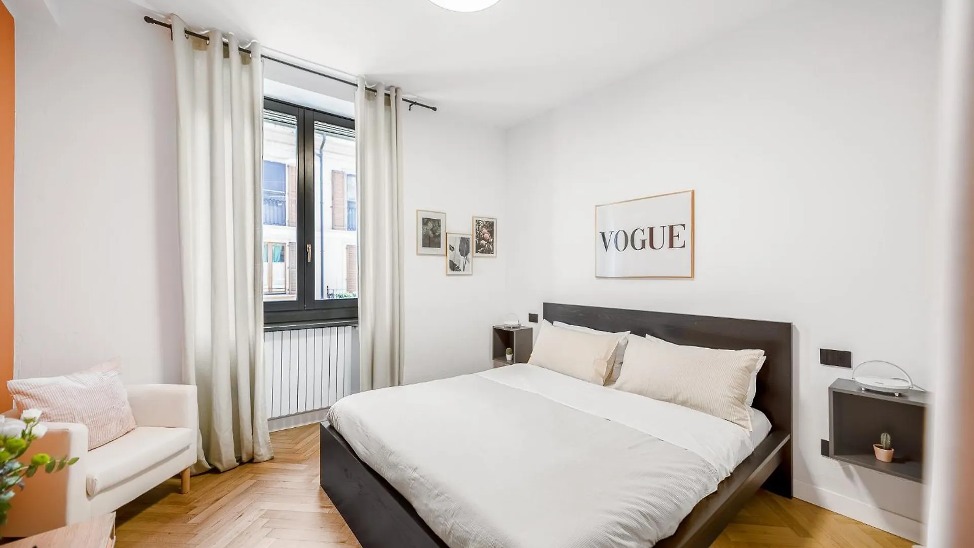 Peachtree Splendido Apt Nel Cuore Di Brera contacts